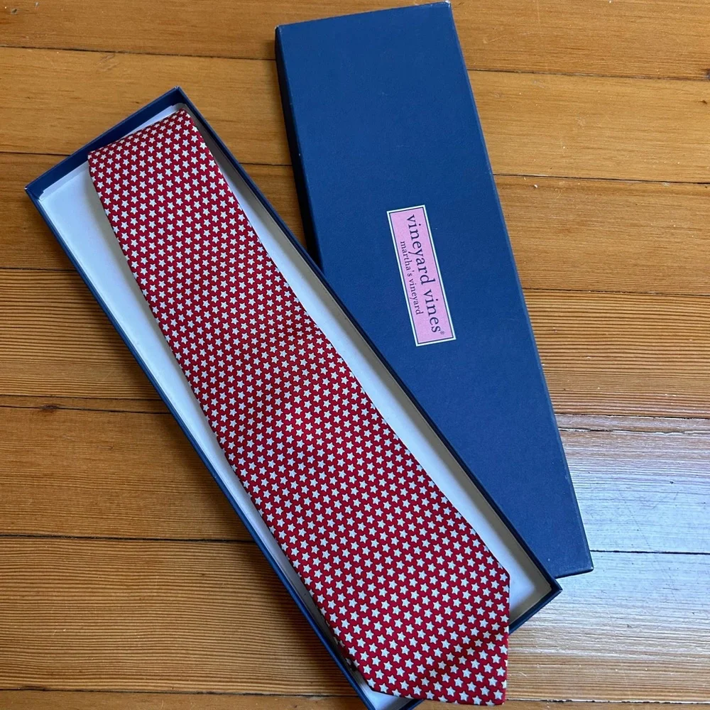 NIB Never Worn Vintage Vineyard Vines 100% Silk Neck Tie - Picture 4 of 5